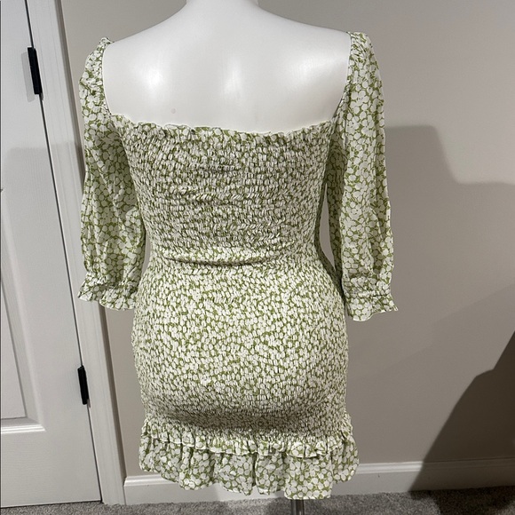 Faithfull The Brand Honfleur Micro Floral Green and white Mini Dress size M - Picture 5 of 6